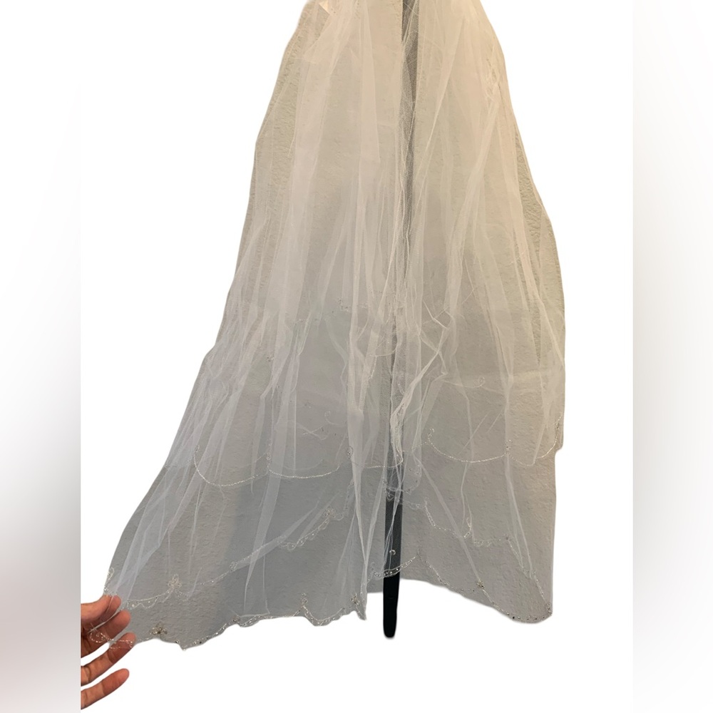 NWT David’s Bridal White Wedding Beaded Veil